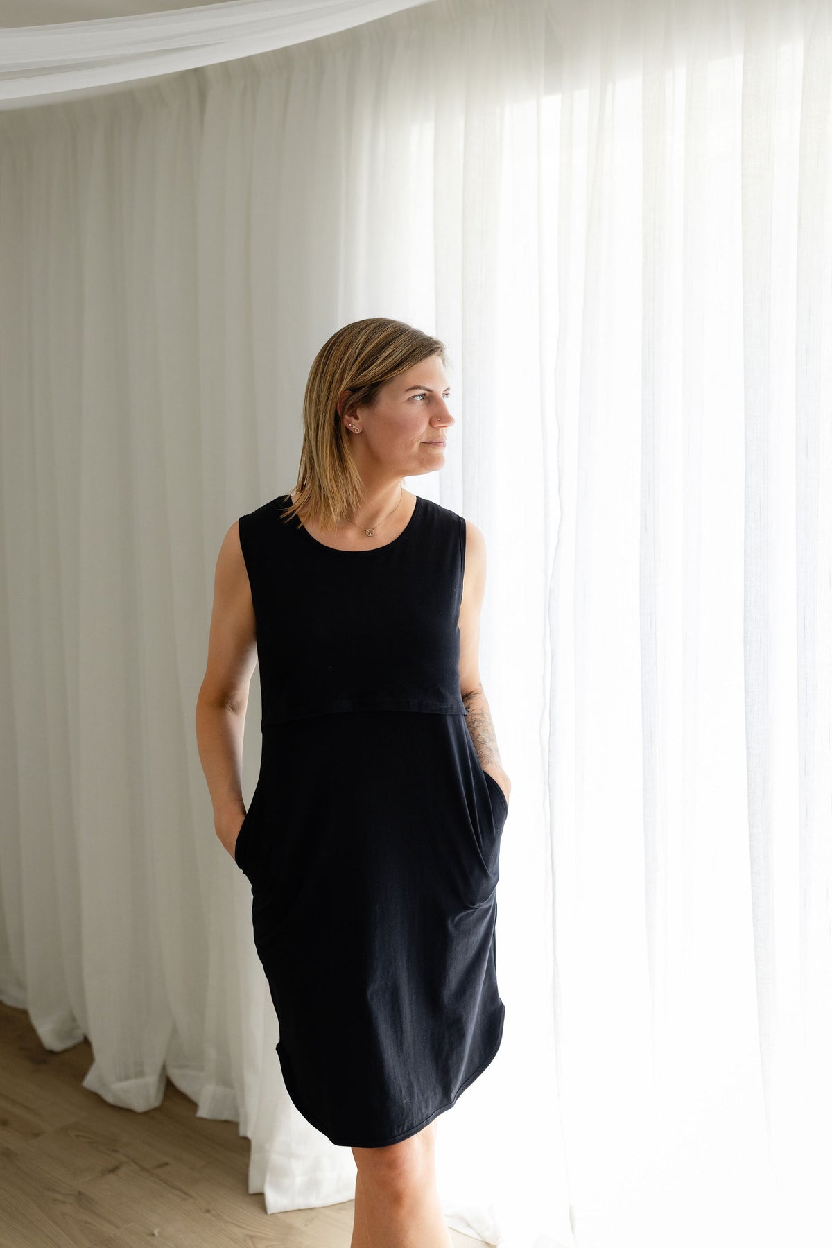 Black Sleeveless Breastfeeding Dress